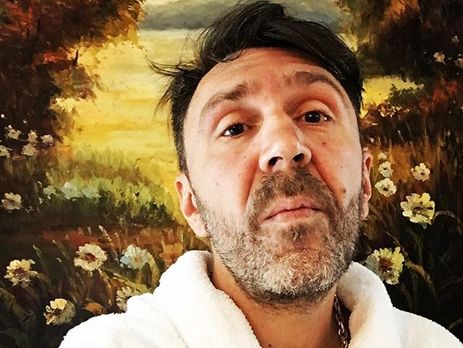 Шнуров сымитировал рвоту в ответ на критику Лозы