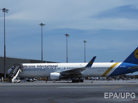 Самолет с Савченко на борту приземлится в Борисполе в 14.43. Порошенко направился в аэропорт – СМИ