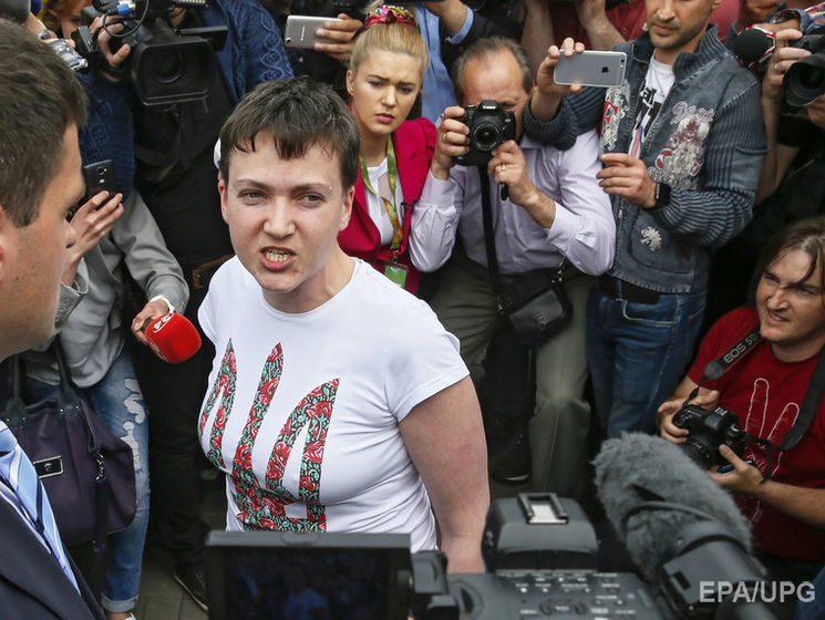 Западные лидеры поздравили Украину с освобождением Савченко