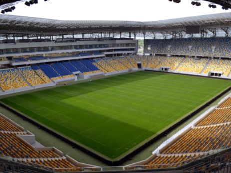 Порошенко попросил ФИФА смягчить санкции против 