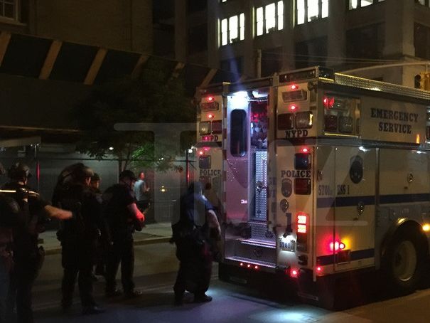 Стрельба в концертном зале Нью-Йорка: один человек убит, трое ранены