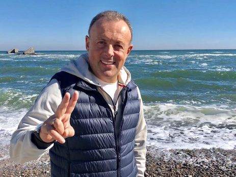 ﻿До глибини розуміння багатьох питань Зеленському ще далеко, але він намагався відповідати, з огляду на своє інтуїтивне бачення ситуації