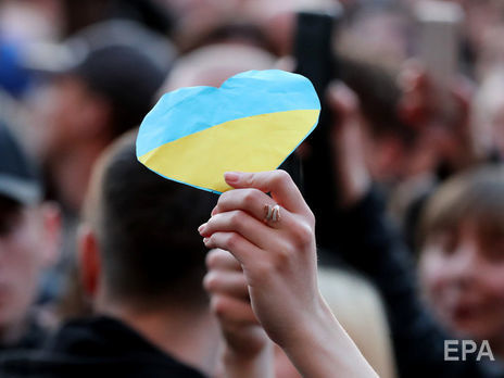 56% украинцев выступают за возвращение ОРДЛО под контроль Украины на прежних условиях – опрос