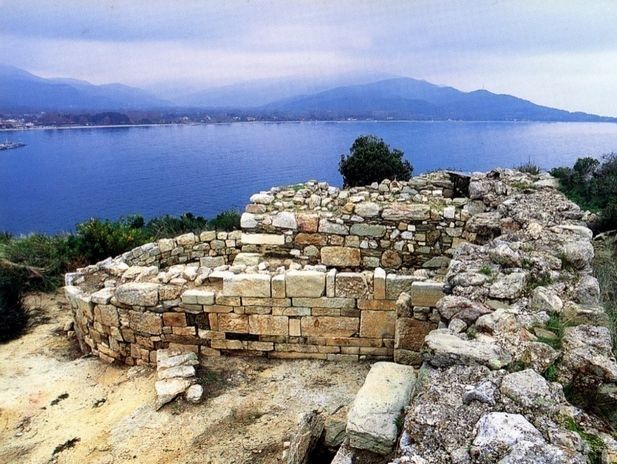 Археологи: Обнаружена могила Аристотеля