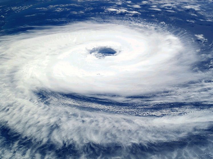 ﻿У Японії готуються до тайфуну "Хагібіс". Він може стати найпотужнішим протягом останніх 60 років