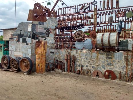 Госслужба по ЧС: Житель Мелитополя построил забор из боеприпасов