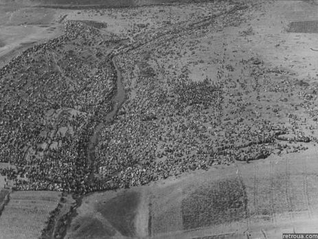 Киевлянка Хорошунова в дневнике 1942 года: Уже 18 дней длится бой под Харьковом, снова тысячи убитых, раненых, взятых в плен