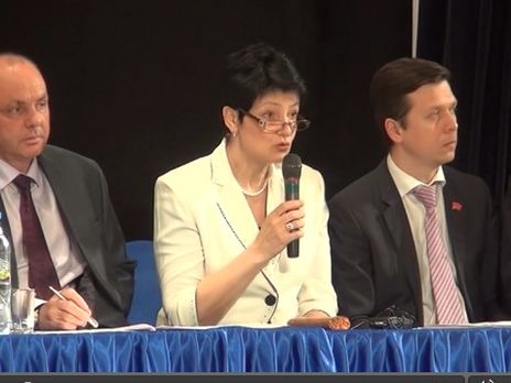 Мэр российского города Владимира: Ну не приживается у нас асфальт, отторгает его земля наша