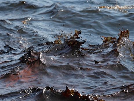 В оккупированной Алупке в море вылилось восемь тонн мазута