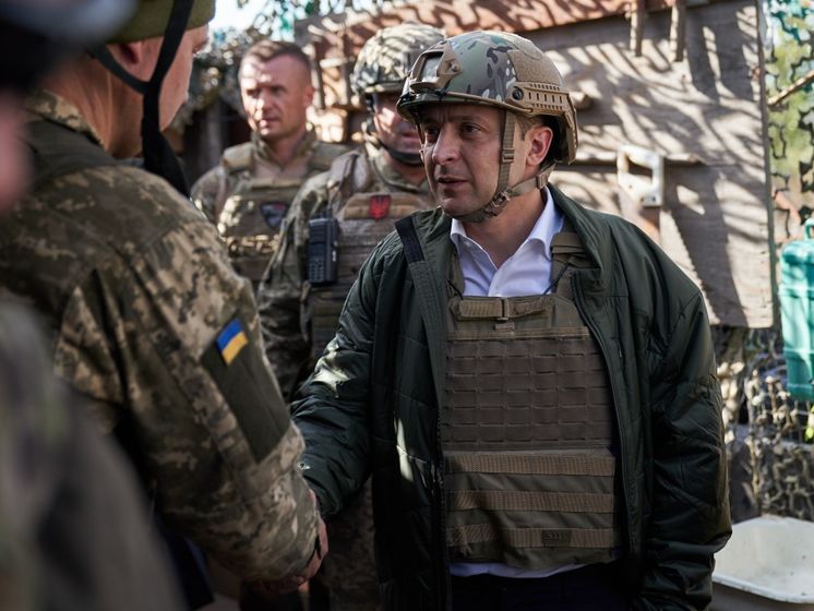 Зеленский сравнил аннексию Крыма и войну на Донбассе с "шоковой терапией"