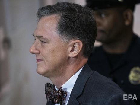 В Конгресс США для дачи показаний о действиях Трампа прибыл зампомощника госсекретаря