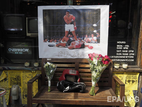 Причиной смерти боксера Мохаммеда Али стал септический шок