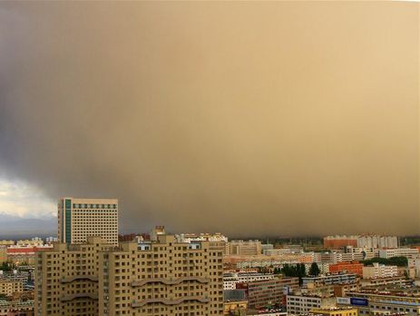 Песчаная буря обрушилась на китайскую провинцию. Фоторепортаж