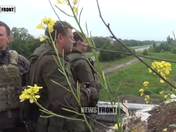 Главарь боевиков "ДНР" Захарченко поприсутствовал при обстреле украинских позиций. Видео