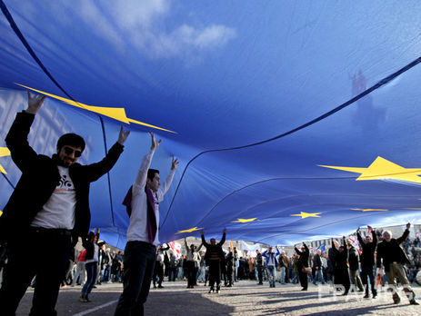 Евродепутаты предлагают разделить рассмотрение безвизового режима для Украины и Грузии