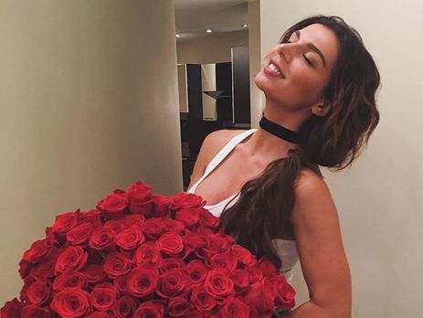 Седокова и Анатолий Цой обнимались на премии Fashion People Awards