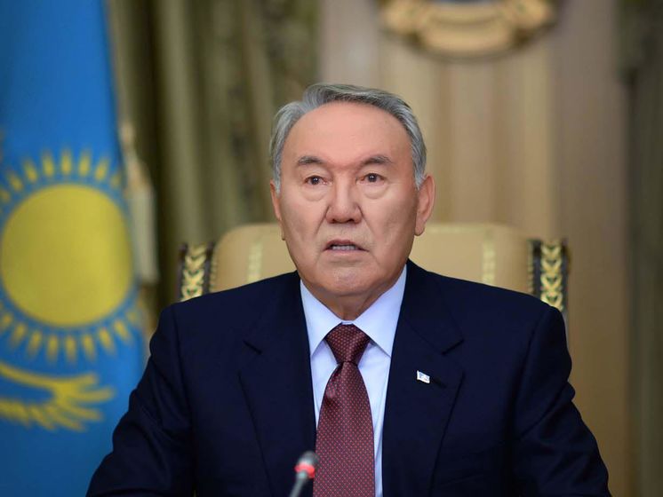 Назарбаев: Признаки "цветных революций" появились и у нас