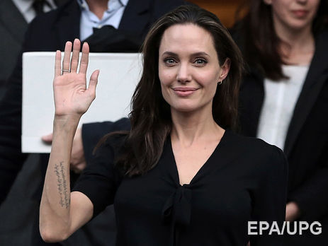 Джоли выйдет в эфир радио BBC