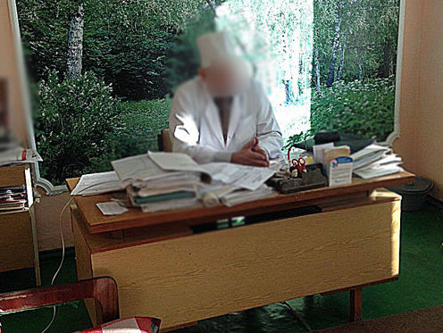 В Хмельницкой области задержаны медики, требовавшие взятку за освобождение призывника от службы