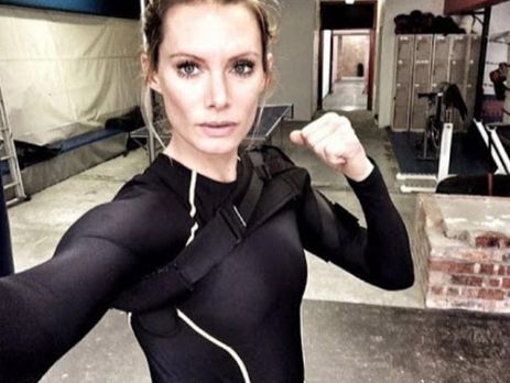 Дублерше Йовович ампутировали руку