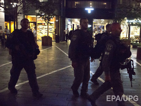 После стрельбы в Тель-Авиве полицейский случайно приютил у себя террориста – СМИ