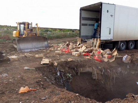 В Крыму уничтожили 15 тонн фруктов из Польши и Испании