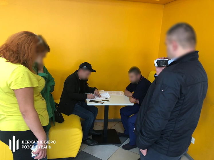 Двое полицейских в Киевской области пытали человека – ГБР