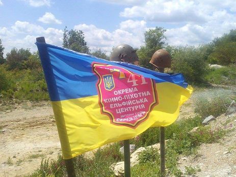 Пресс-центр АТО: Трое военнослужащих за подбитую вражескую БМП получили по 14 тыс. грн