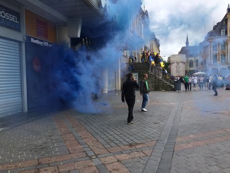 Немецкие фанаты напали на украинцев в Лилле. Фоторепортаж