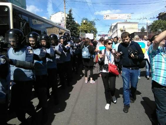 Во время Марша равенства Нацполиция задержала 50 "агрессивно настроенных" человек