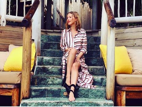 Малахов поцеловал Собчак в живот после криков Белоцерковской о ее беременности