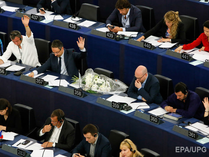 Группа депутатов Европарламента призвала к отмене санкций в отношении руководителей российских спецслужб