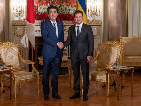 ﻿Зеленський обговорив із прем'єр-міністром Японії війну на Донбасі