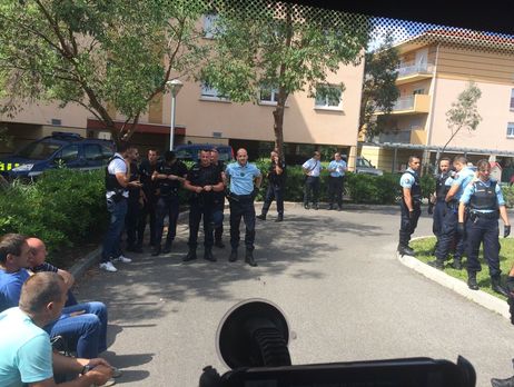 Глава Всероссийского объединения болельщиков: Власти Франции депортируют группу российских фанов