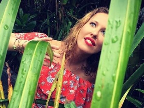 Собчак показала собственное фото в 18-летнем возрасте