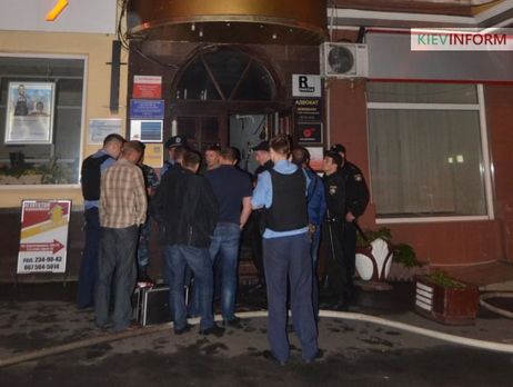 В Киеве прогремел взрыв и возник пожар в многоэтажке