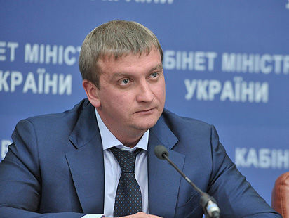 Петренко заявил, что благодаря судебной реформе будут уволены 1800 судей времен Януковича