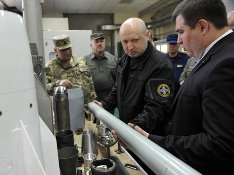 Турчинов: Сотрудничество с нашими партнерами по вопросу получения летального оружия искусственно заблокировано