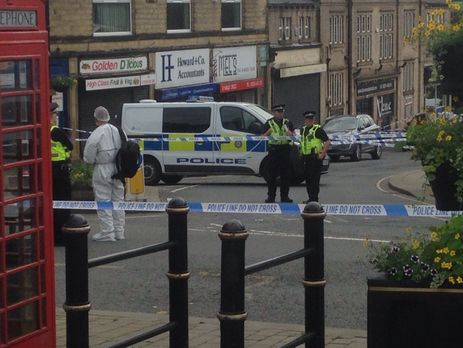 Британский парламентарий Джо Кокс умерла после вооруженного нападения