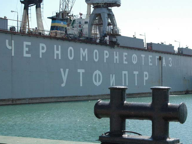Крымское правительство пытается взять под свой контроль все нефтегазовые месторождения на полуострове