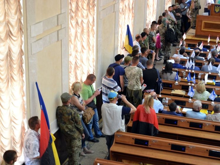Активисты сорвали сессию Одесской облгосадминистрации, открыто уголовное производство