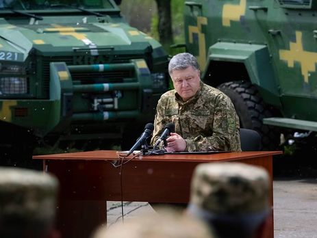 Порошенко: В Украине почти 300 терактов были предотвращены правоохранителями