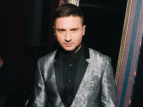 ﻿Лазарєв показав пляжні фото із сином і дочкою