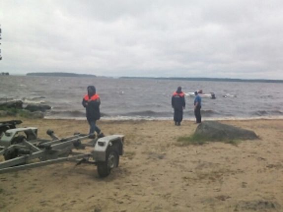 Обнаружено тело 15-го ребенка, погибшего во время шторма на озере в Карелии