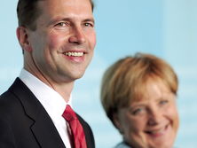 Зайберт заявил, что Германия готова усилить санкции в отношении России