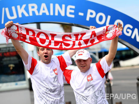 В Марселе подрались украинские и польские фанаты – СМИ