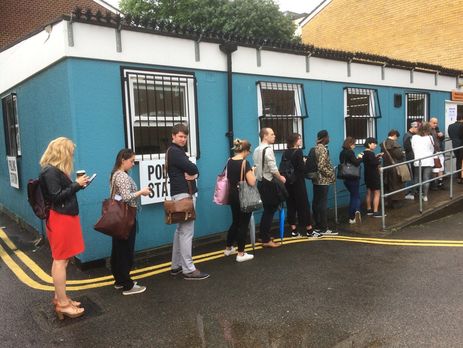 В Британии наблюдается высокая явка на референдуме о выходе из ЕС