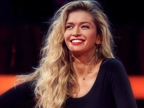 Брежнева показала совместное фото своих дочерей