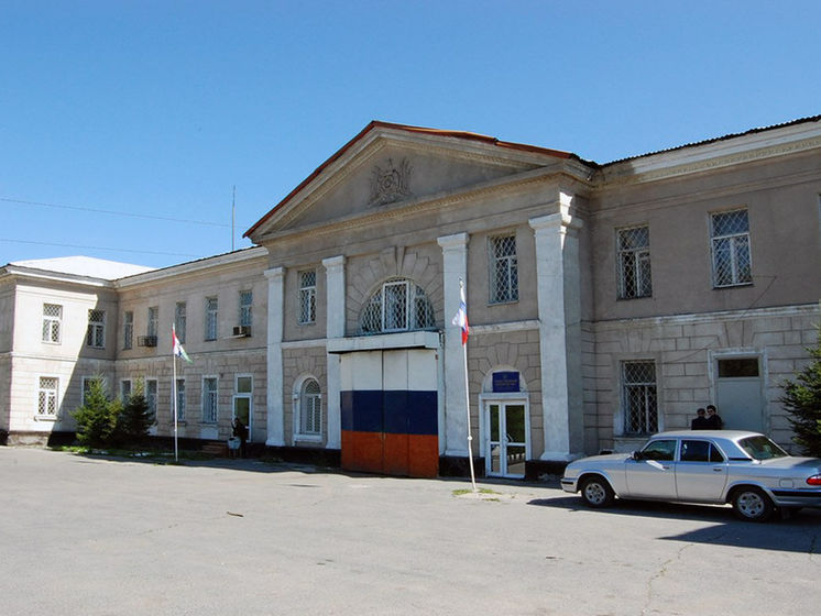 Адвокат: В Новосибирске сотрудники СИЗО неделю издевались над осужденным