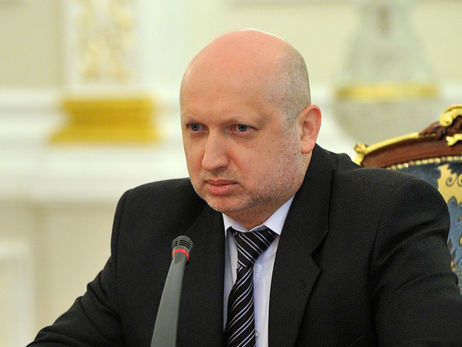 Турчинов: Россия сломает зубы об украинскую Конституцию